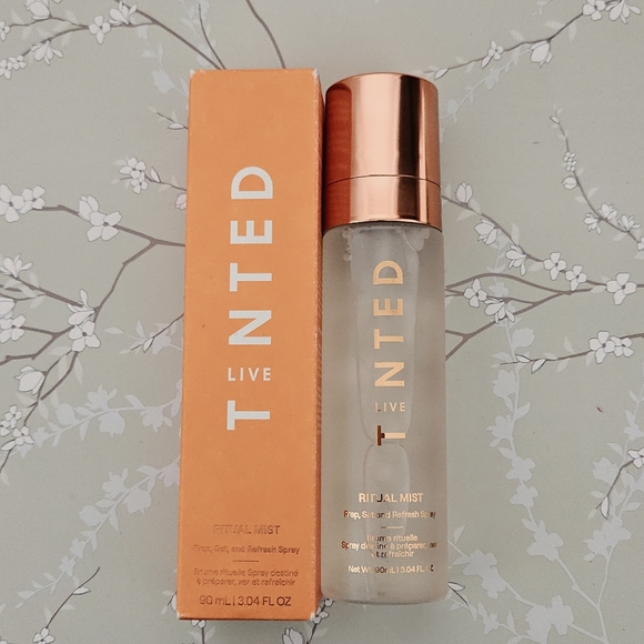 Live Tinted Ritual Mist Setting Spray New - Picture 2 of 5